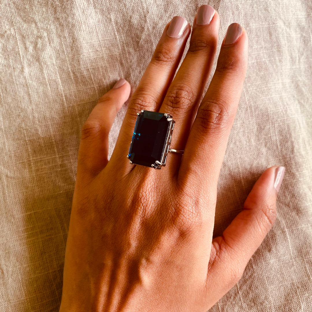 Ring Sixteen